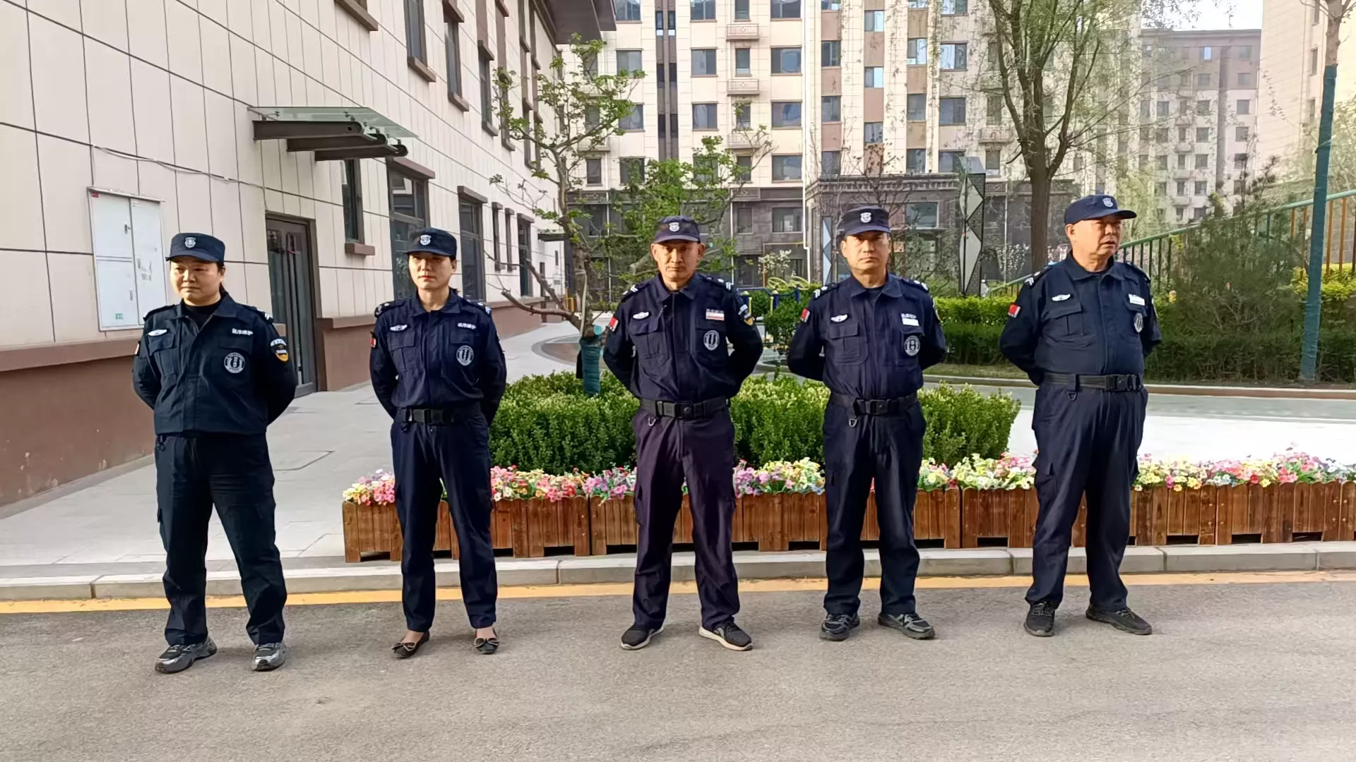 隆光物业 │ 党建引领 保家园平安